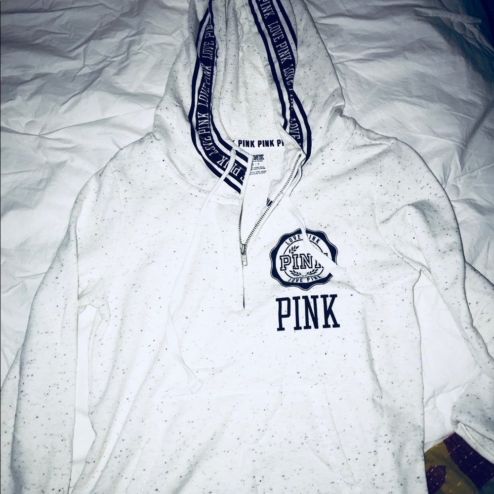 SUPPAA CUTE PINK PULL OVER LIKE NEWW💓💓